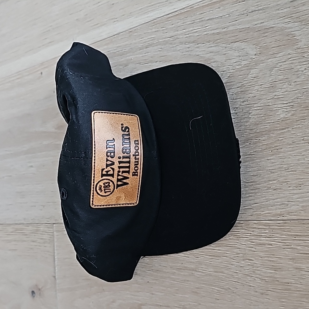NWOT Evan Williams Bourbon Whiskey Baseball Hat